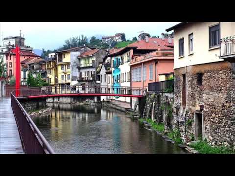 Omegna - WOW air travel guide application