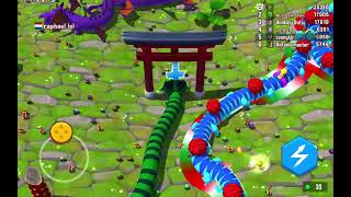 Snake rivals  green cat