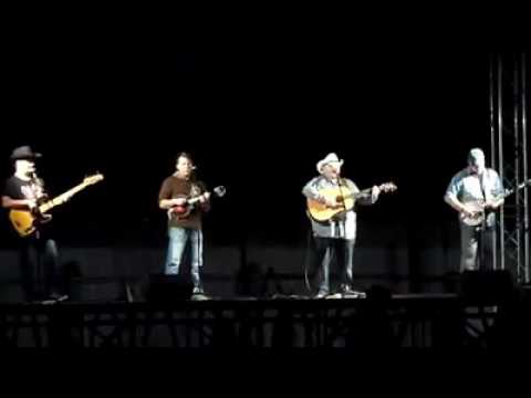 Zahuraci - ZAHURACI -  Když náš táta hrál
