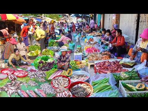 One Of Cambodian Popular Market @Kandal Market - Fresh Foods, Breakfast, Snacks, & People Activities