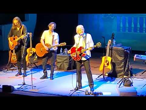 Justin Hayward - Blue Guitar (Justin Hayward/John Lodge song) [Tivoli Utrecht 13th October 2025]
