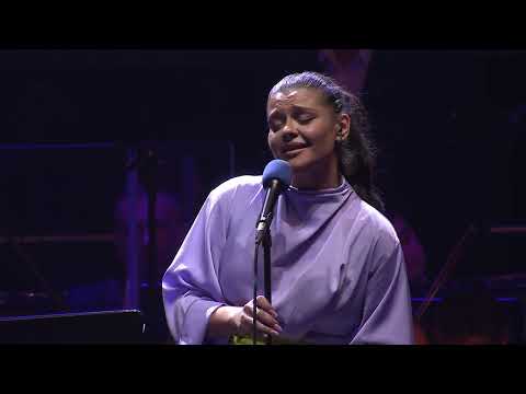 STIIND CA-I VIU - Alexandra Crisan si Remus Alazaroae