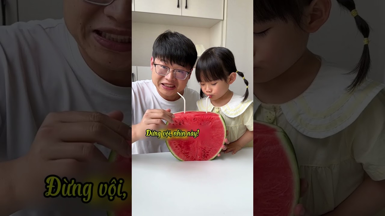 Bố cho uống nước dưa hấu nhưng lạ lắm