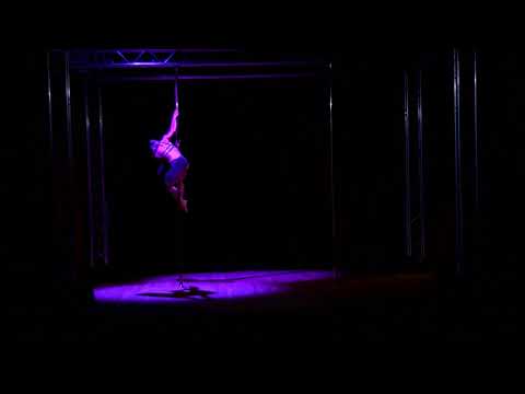 Meriem Bouderouaya - Championnat Inter Régional Pole Dance Nord 2022 - Catégorie Adultes Femmes