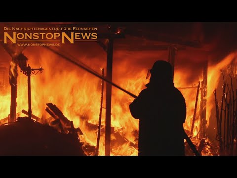 Feuer in Moordorf - Schuppen brannte lichterloh - Letzter Einsatz 2019 für die Feuerwehr
