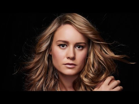 SANTI WHITE VS. GWEN STEFANI