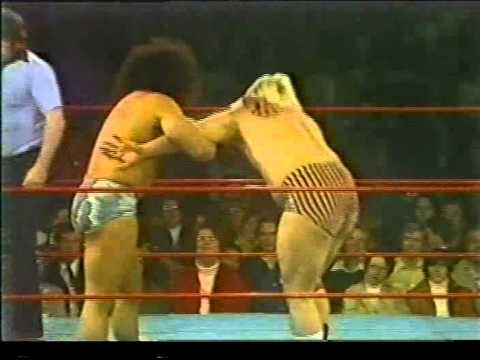 Buddy Rose v Jimmy Snuka