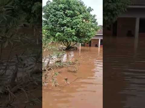 Enchente no Condomínio Barra do Ivaí em Ivatuba Paraná Casa da Mari
