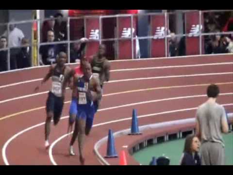 Reshaw Exilien Runs the 400