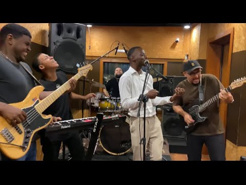 VAI CONTIGO VARÃO - NICOLAS PINHEIRO & BANDA 🔥 CORINHO DE FOGO!