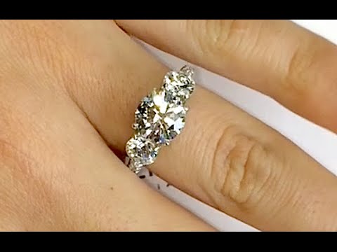 Round Diamond 3-Stone Engagement Ring