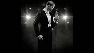 Max Raabe - We Will Rock You