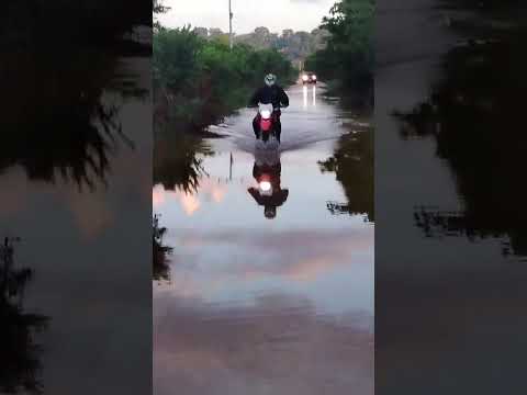 las muchas lluvias inundan carretera ruta a la reynita sayaxche Petén