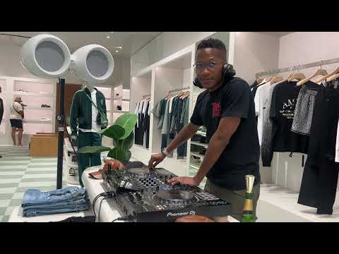 Soulscene live at @AMIRI  Diamond Walk, Sandton City