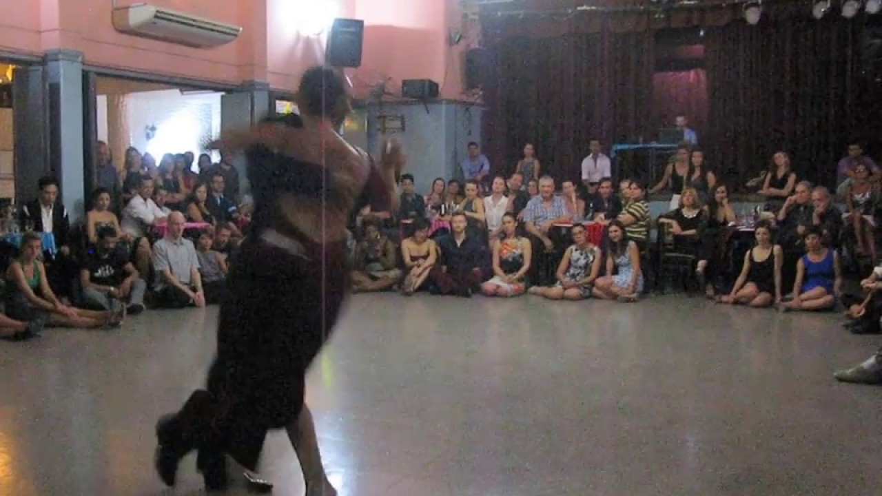 MAXIMILIANO CRISTIANI y KARINA COLMEIRO en Viva La Pepa Milonga (4/4)