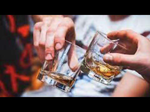 A mund të falemi në një shtëpi ku familjarët mbajnë alkol? - Dr. Imam Ahmed Kalaja