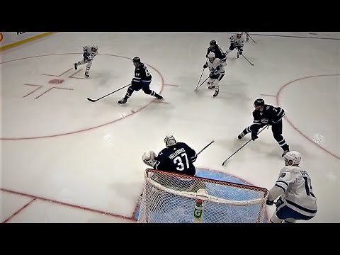 Auston Matthews Makes It A 3 Goal Deficit In The Second Period