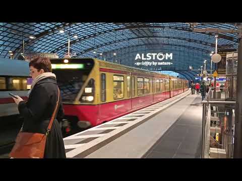 Berlin Hauptbahnhof S-Bahn Linie S3 Dezember 2023