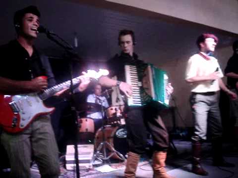 Me chama no fole, Procurando Cambichos - Garotos Galponeiros