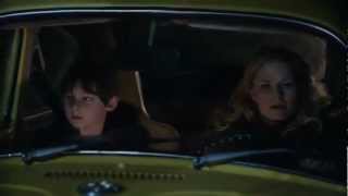 Henry supplie Emma de rester en ville VO
