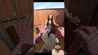 Ela viu o homem aranha sem máscara #shorts #spiderman
