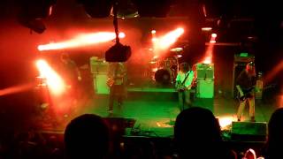 &quot;Lemurs, Man, Lemurs&quot; LIVE - Minus the Bear