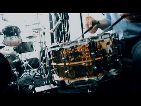Técnica de Escobillas por German Herrera - Drum Solo