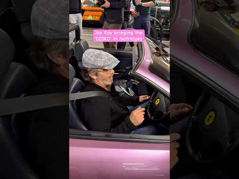 The Lamborghini paint on Jay Kay’s 355 Spider is the NUTS 💜