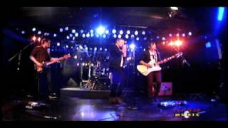 Atomic Tom - The Moment - Live On Fearless Music