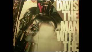 MILES DAVIS THE MAN WITH THE HORN