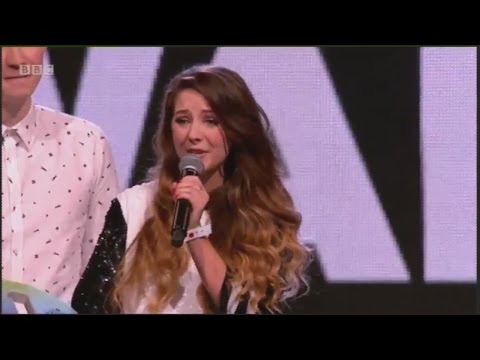 BBC Radio 1 - Teen Awards 2014 - Zoella Wins (Best British Vlogger)