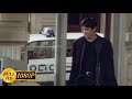 Jet Li Came To A Paris Police Station And Beat Corrupt Cops With A French Flag Kiss Of The Dragon
