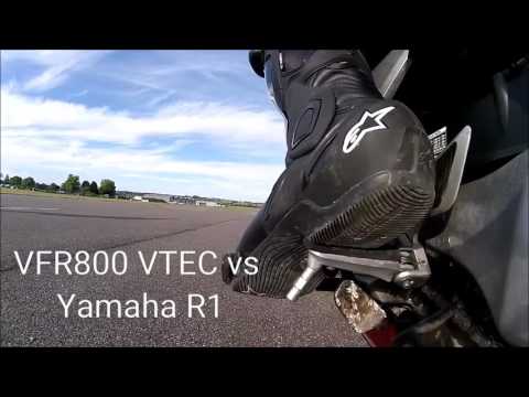 VFR800 VTEC vs Yamaha R1 0-60 0-100 0-125 Henstridge Airfield