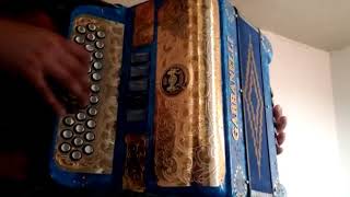 La rubia del moño negro - tutorial acordeón de FA