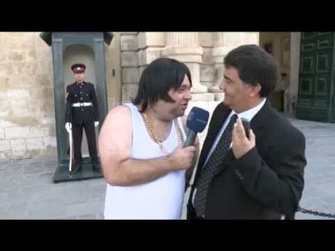 Xarabank Feature - Jonny il-Kajboj jaghmel Vox Pop qabel il-Budget (Part 2)