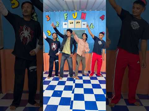 स्कूल में New Dance 😮🤣|| #shortsfeed #school #vikassir #shorts #viral #dance #music #funny #chotu