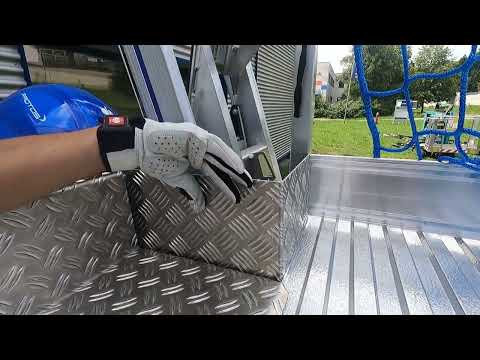 Montage Überbrückungsblech Blitzgerüst 3,5m mit Zurrgurt