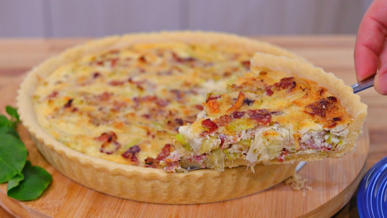 MASSA LEVINHA, CROCANTE  E RECHEIO CREMOSO | QUICHE DE BACON COM ALHO PORÓ PERFEITA E SEM ERRO!