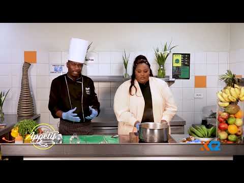 #Bonneappetite: Preparing the East African meal #Agatogo with chicken.