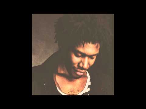 Queen Esteem - Ozzy B Feat. Tay {Prod. By Bankyondbeatz}