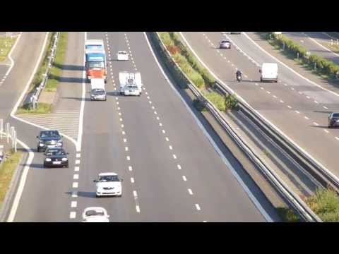 Autobahn A8 am ersten Sommerferienwochenende