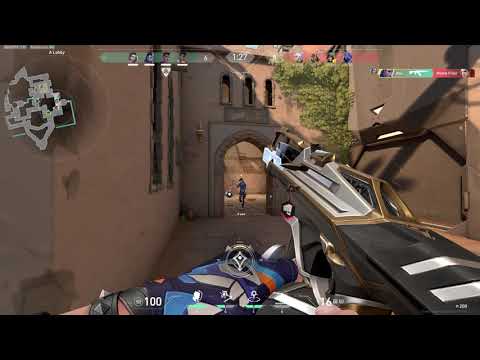 always bait for your teammates ace