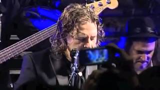 Miguel Mateos. Casa Rosada. Invitado: Ricardo Pegnotti. Satisfacción, Extra, Un gato en la ciudad.