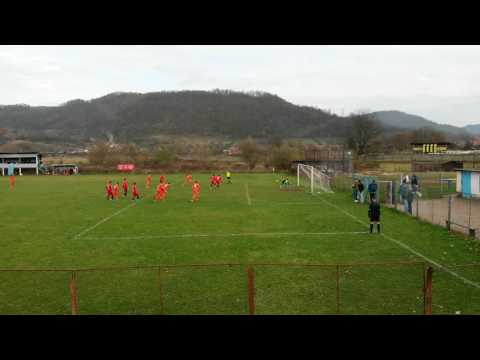 Penalty aparat de David in Metalul - Hateg 0-3