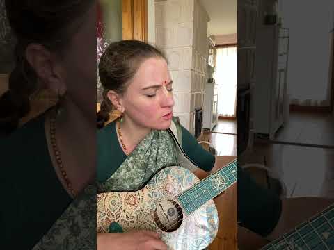 Lindo Sahara Electro Acoustic Travel Guitar