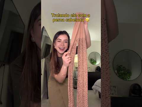 Quem também acha que ele ficou com inveja, porque ele não tem pelo na perna? 🤣🤣🤣