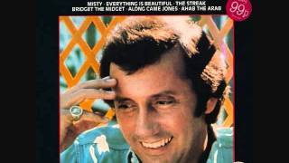 Ray Stevens sings &quot;Nashville,&quot; a forgotten 1973 mini-masterpiece