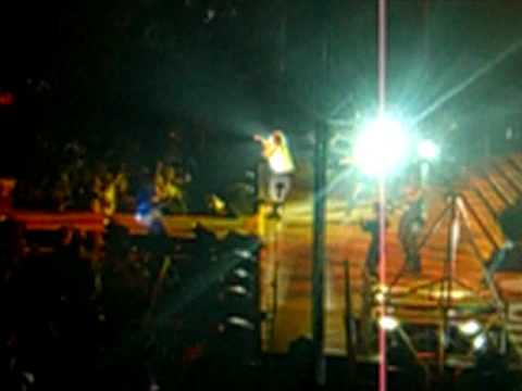 Miley Cyrus Concert 2009 - Breakout