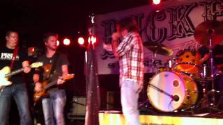 Jason Michael Carroll singing &quot;Numbers&quot; @ Bucked Up