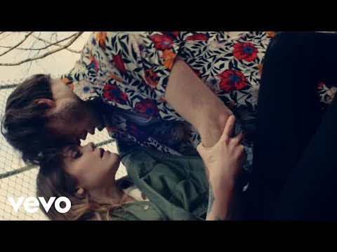 Cœur de pirate - Dans la nuit  (feat. Loud) [vidéoclip officiel]